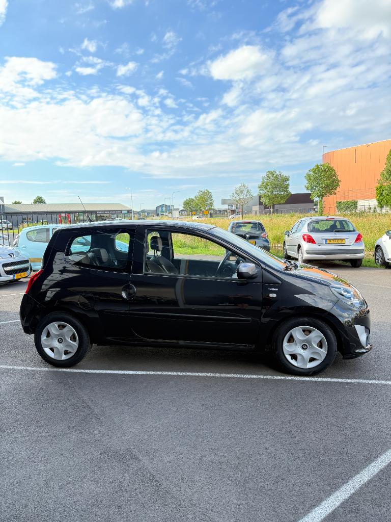Renault Twingo 1.2-16v night & day - airco - nieuwe distributie
