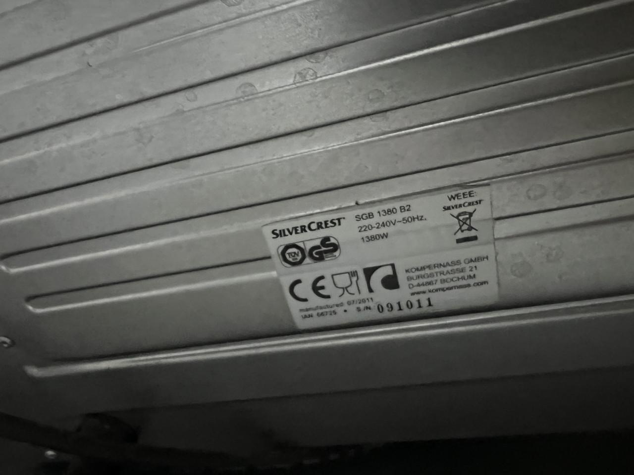 Mini bak Oven 130w als nieuw schoon nieuwprijs €60,-