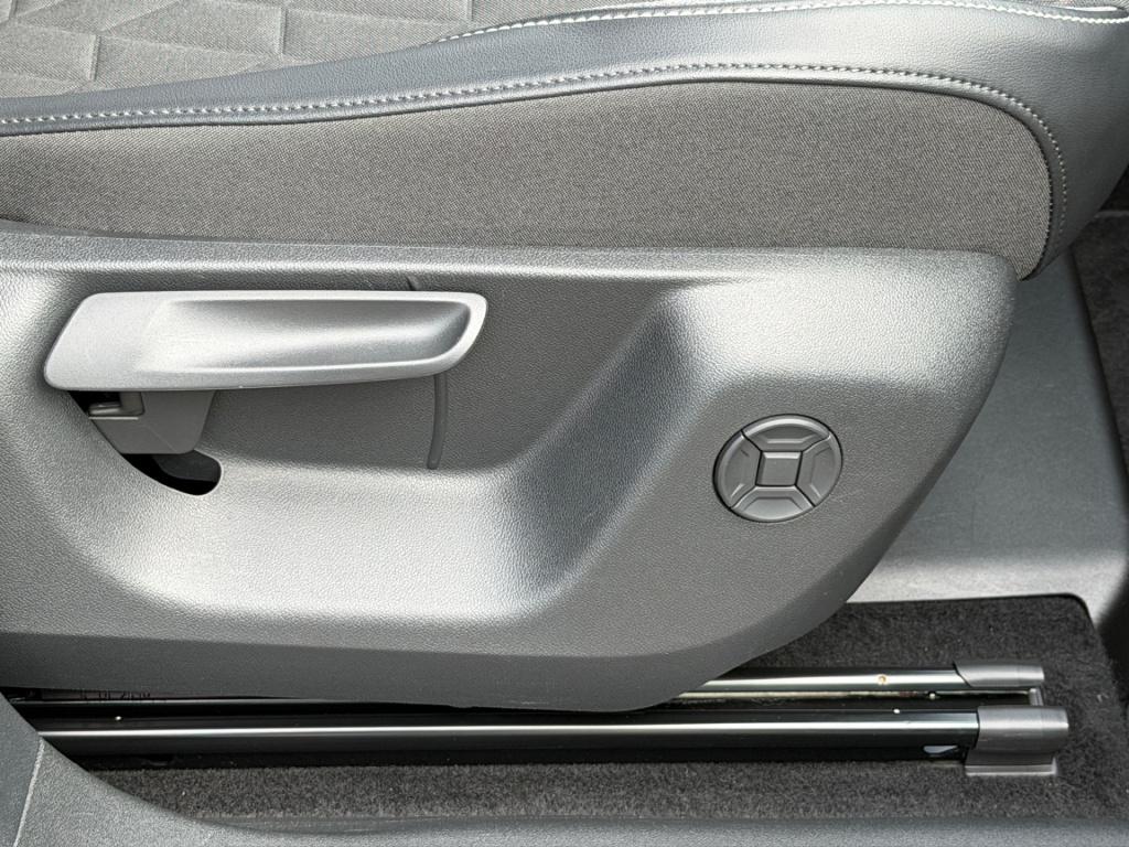 Volkswagen Tiguan 1.5 etsi 150pk dsg goal | trekhaak | 360 camera | iq ligh