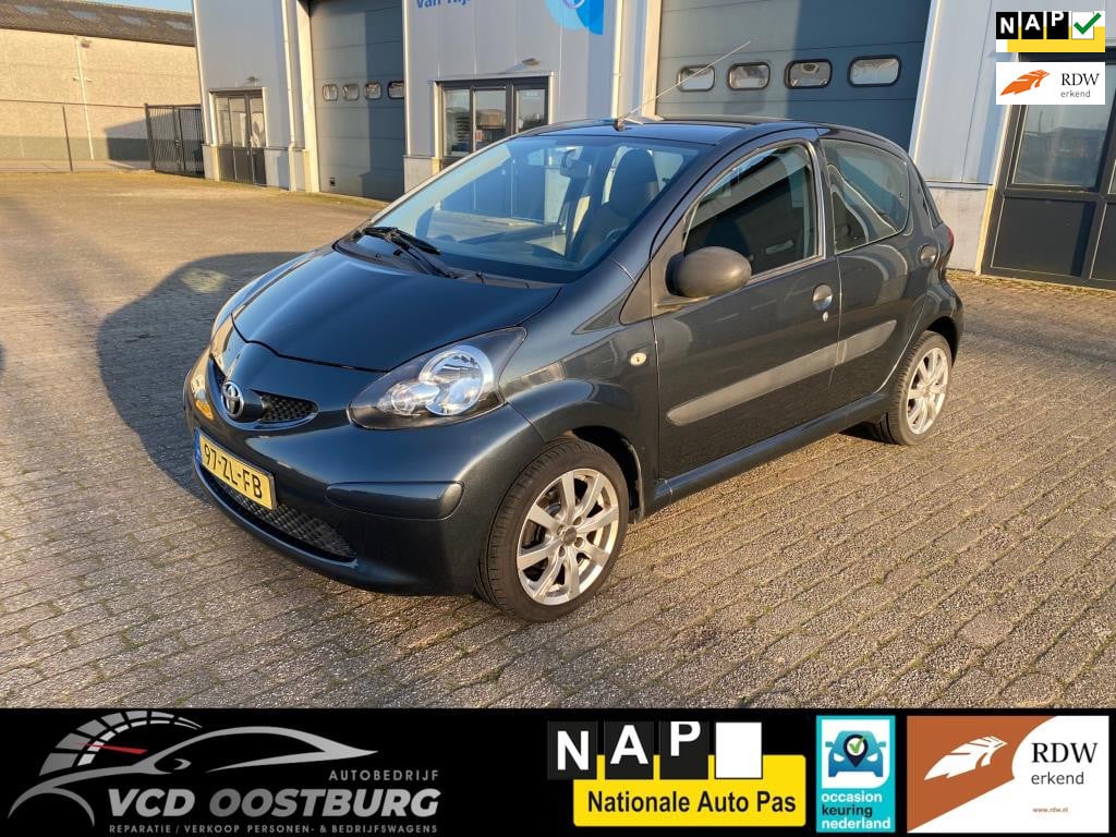 Toyota Aygo 1.0-12v >5deurs, airco, maar 84532km!<