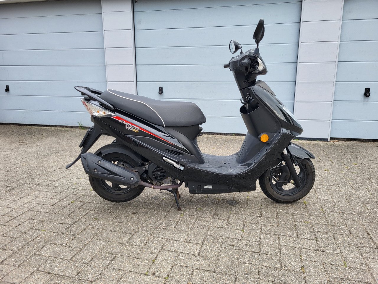 Kymco VP50 - nog geen 3500 km - blauw kenteken