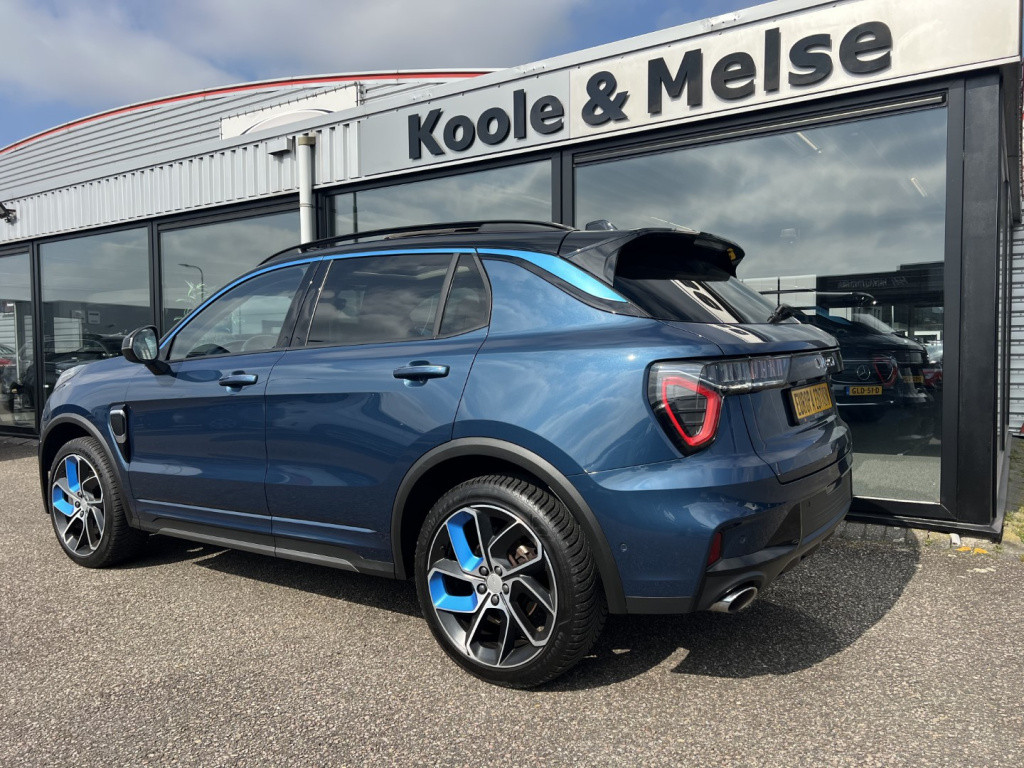 Lynk & Co 01 1.5 261pk plug in hybrid , panodak , 360 camera