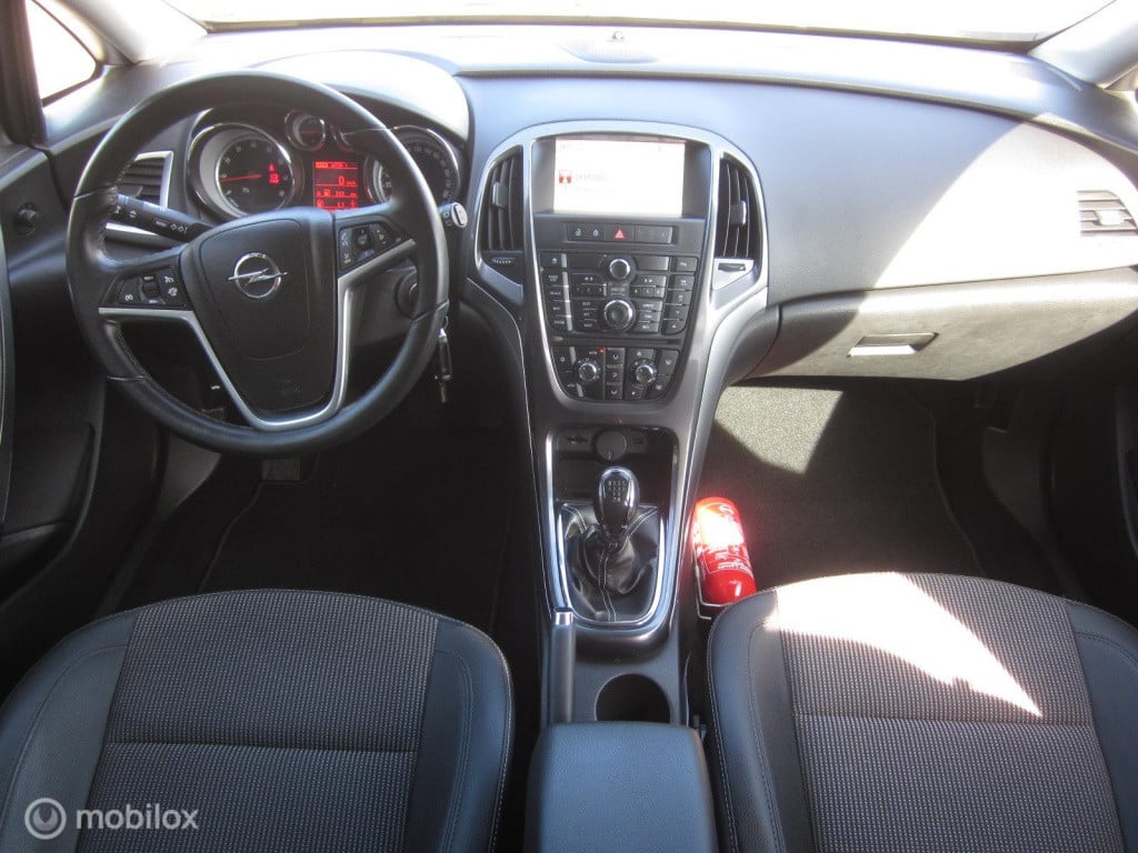 Opel Astra sports tourer 1.6 station edition/airco/cruise/lm velgen