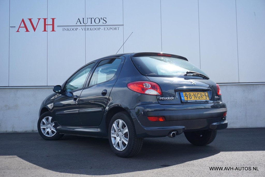 Peugeot 206 + 1.4 xs