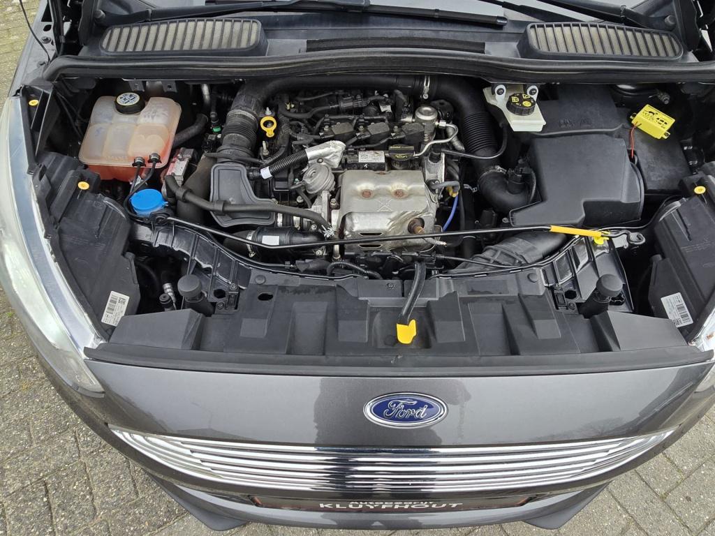 Ford C-max 1.0 titanium