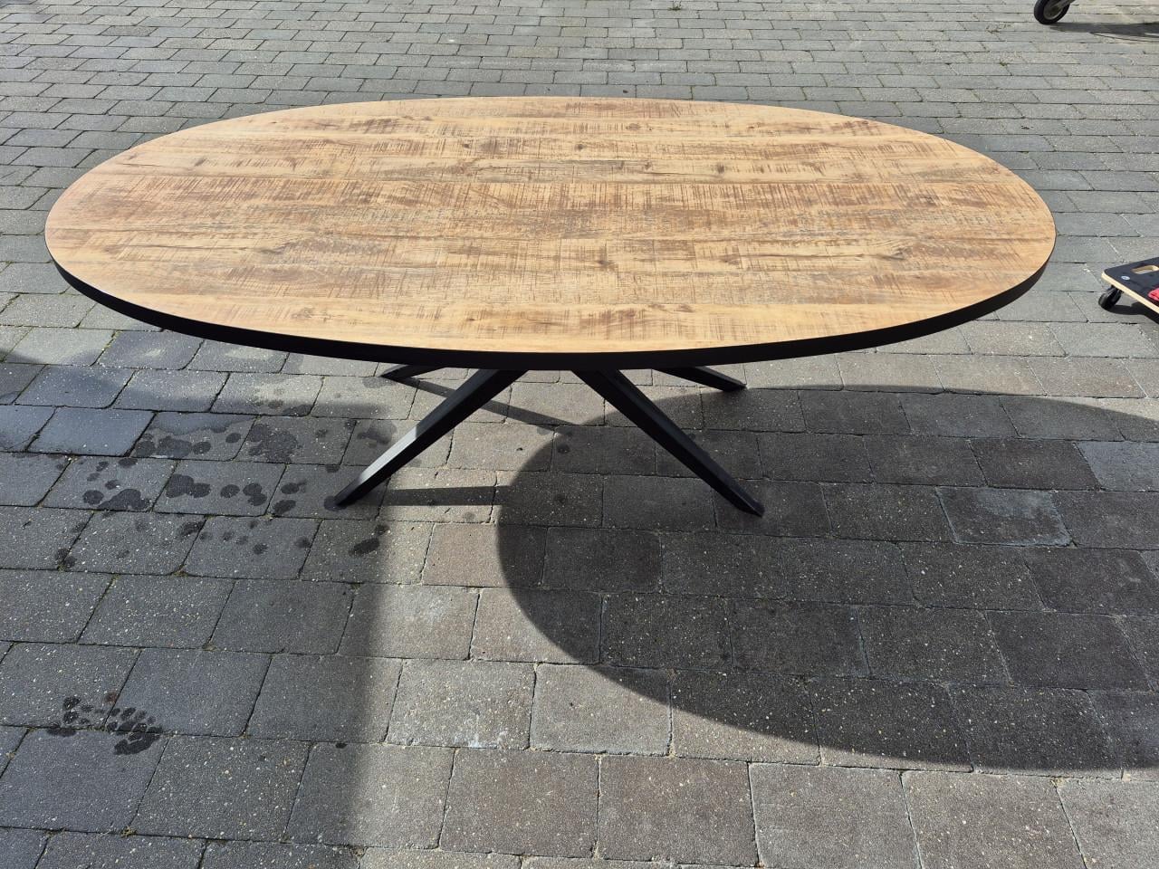 Ovale eettafel 120x210