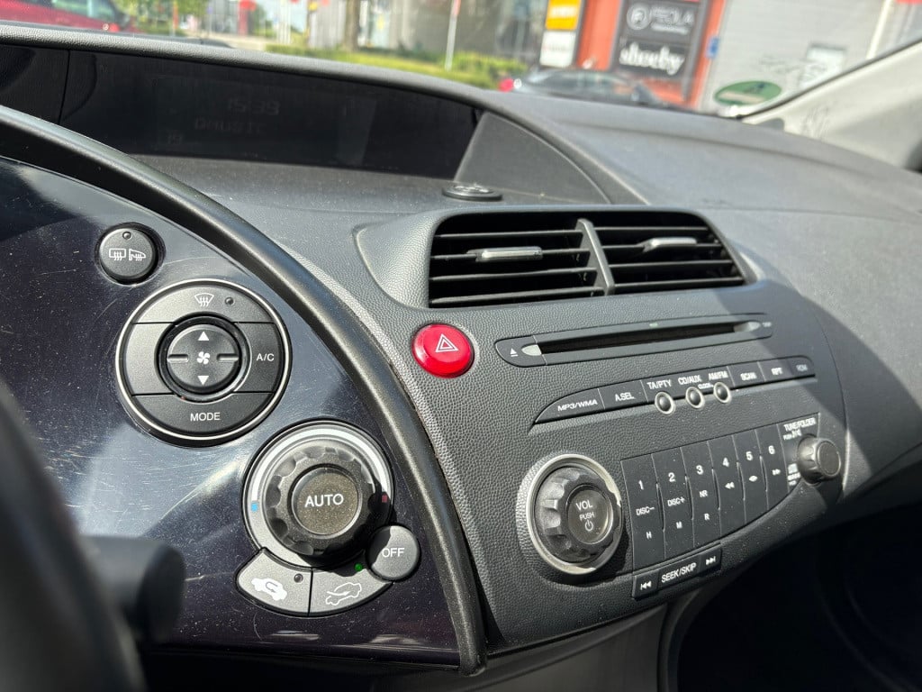Honda Civic 1.8 sport