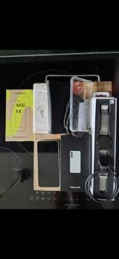 Samsung Galaxy S24 + watch 6 40mm