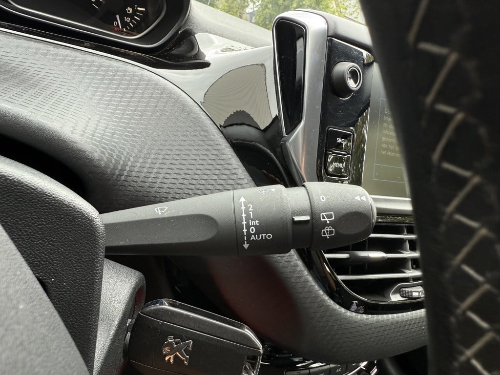 Peugeot 208 1.2 turbo // allure // carlay // android auto // automaat //