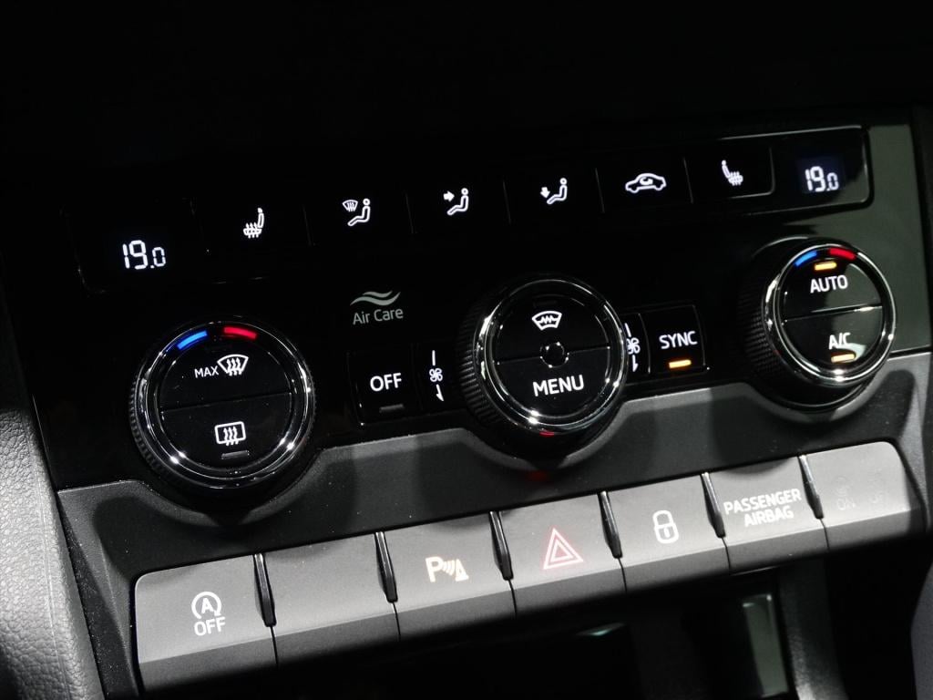 Skoda Karoq 1.5 tsi act greentech 150pk dsg-7 sportline business