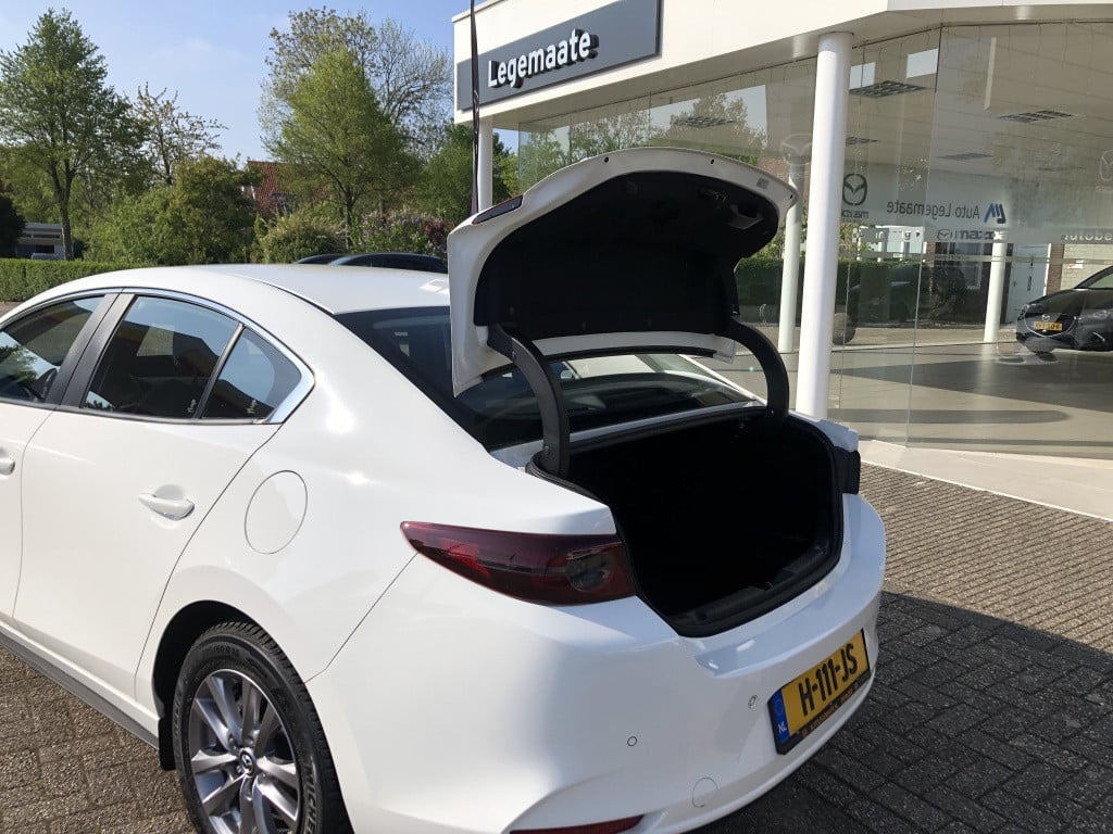 Mazda 3 2.0 sa-x comf. bose leer trh.afn.