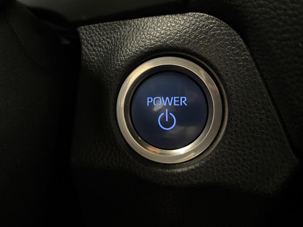 Toyota Rav4 2.5 plug-in hybrid awd executive bi-tone| 360camera| jbl| adap.
