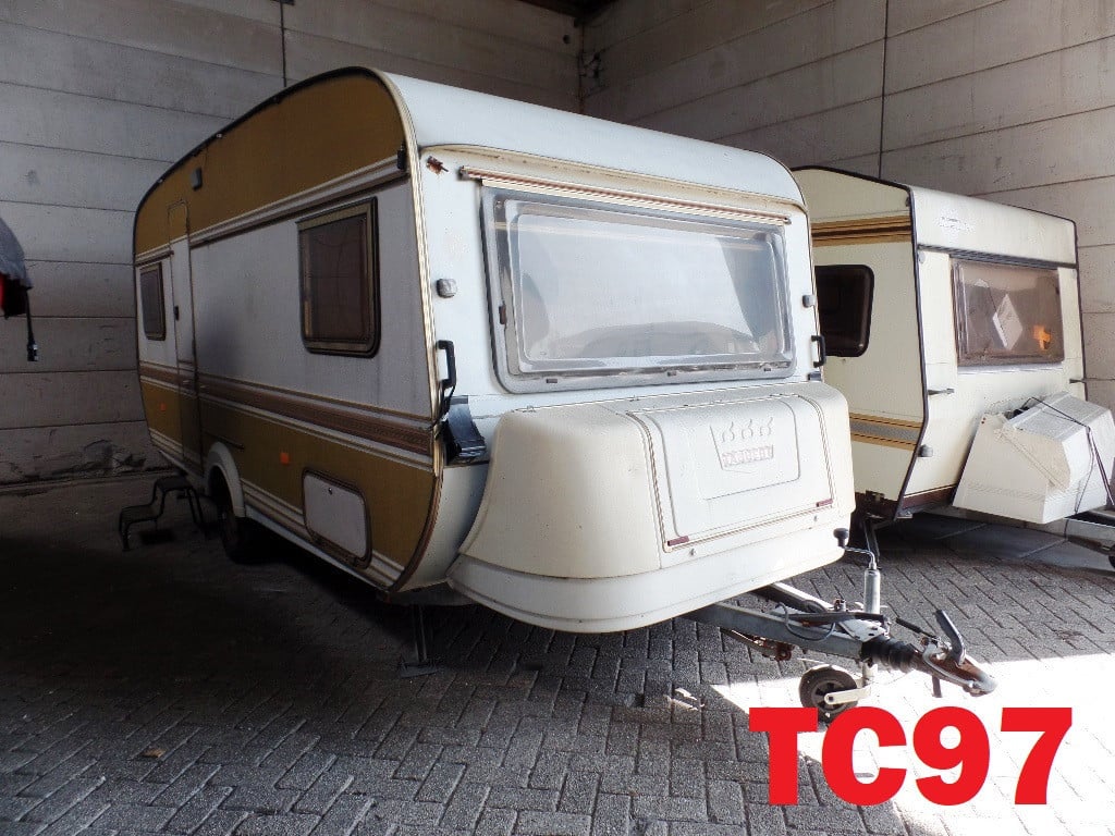 Ruim aanbod tourcaravans met en zonder geldig kentekenbewijs te koop