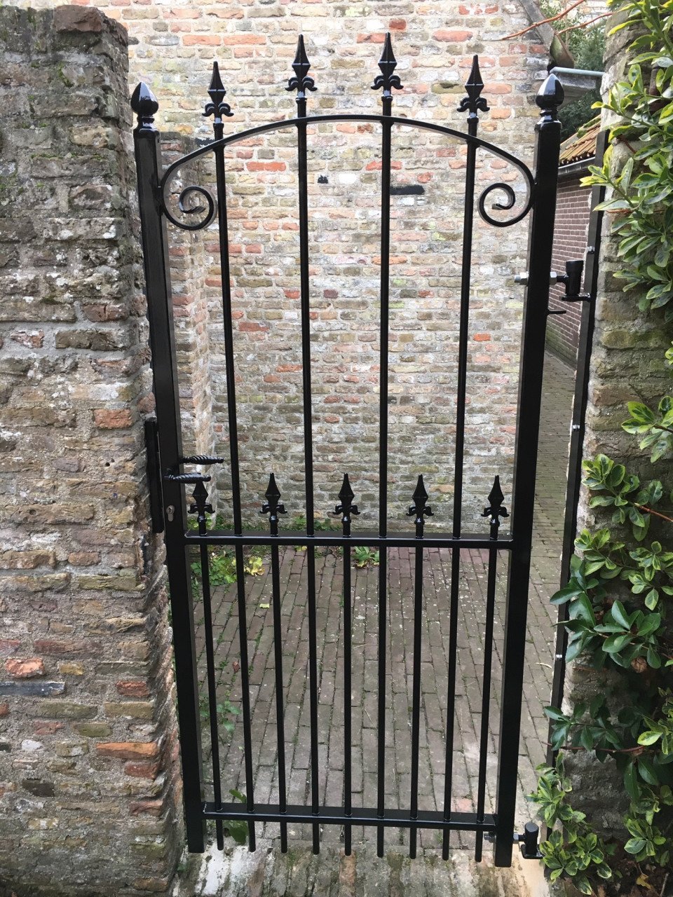 Hekwerken en Tuinhek - Tuinpoorten.