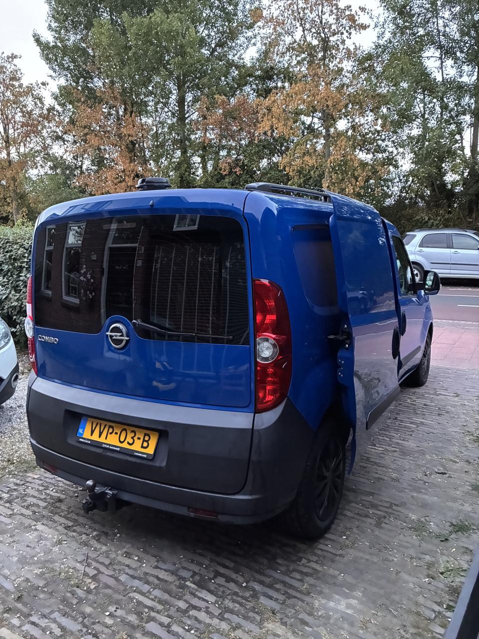 Verlengde Opel Combo microcamper te koop