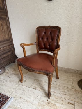 Antieke stoel leer