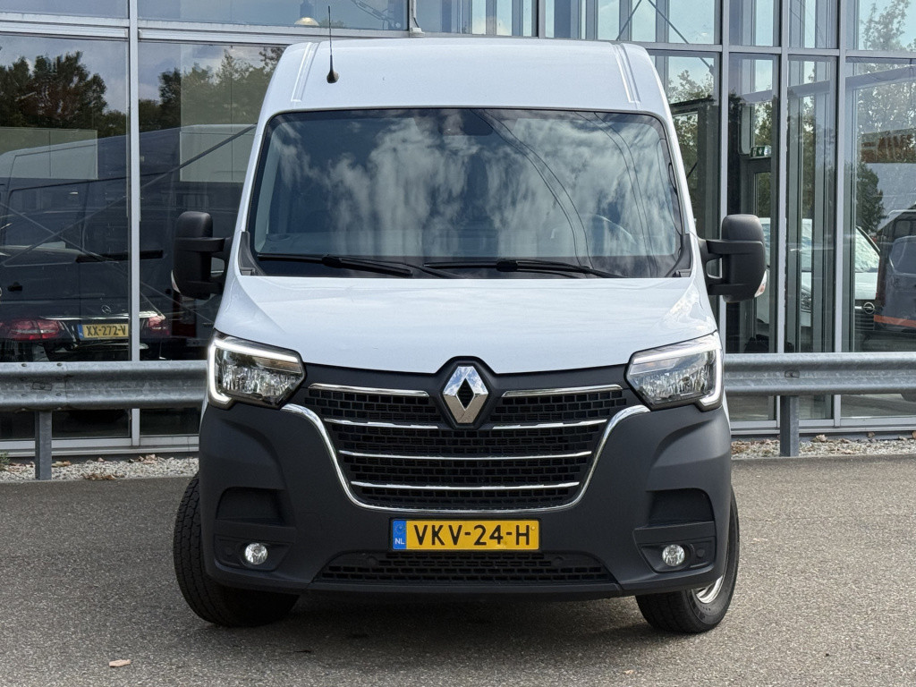 Renault Master t35 2.3 dci 135 l2h2 | trekhaak | navi | carplay | cruisec. 