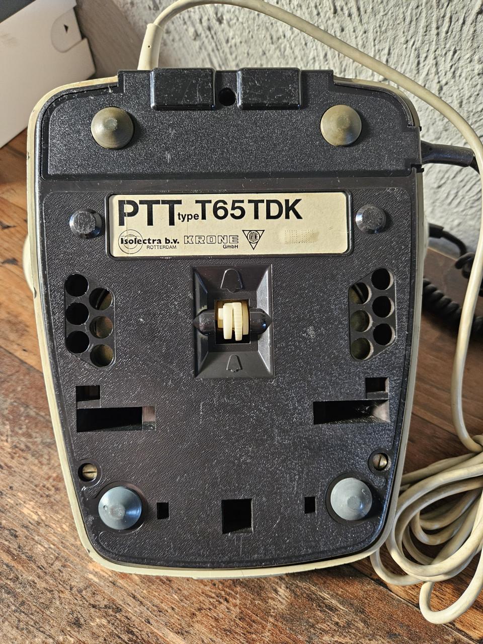 Vintage PTT T65TDK Telefoon met druktoetsen zeer nette staat