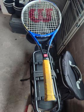 Tennis racket