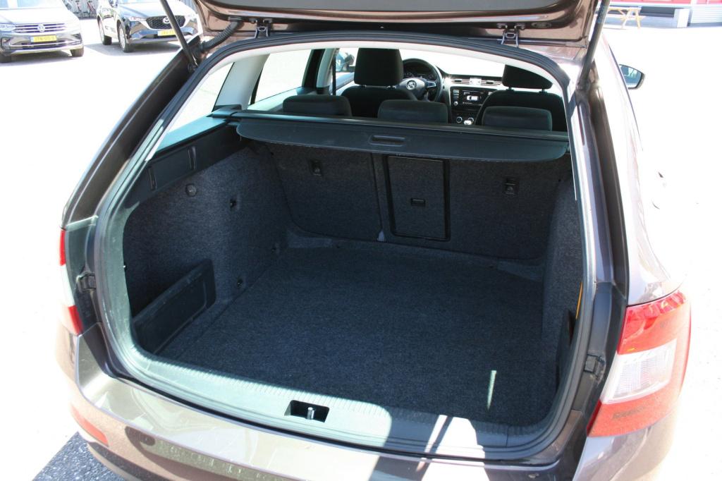 Skoda Octavia combi 1.6 tdi greentech ambition