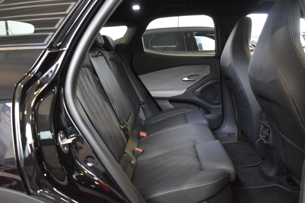 Ford Explorer premium extended range rwd 77 kwh | direct leverbaar | €2000,