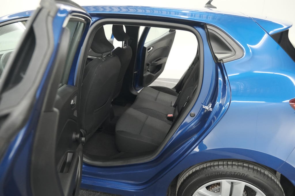 Renault Clio tce 90 zen | parkeersensoren | navigatie | apple carplay