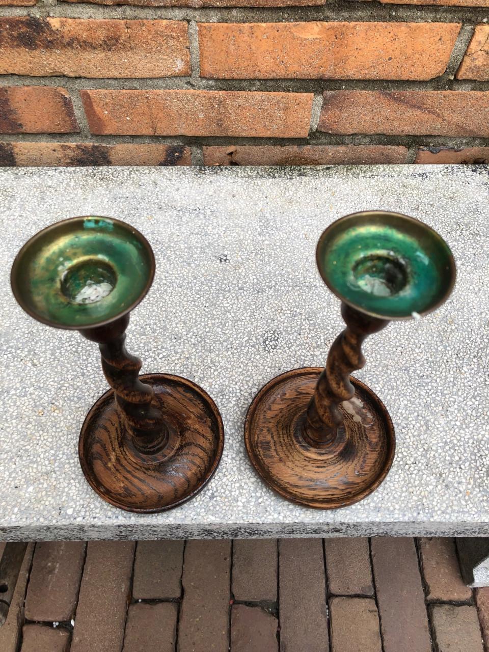 2 vintage kaarsen standaards.