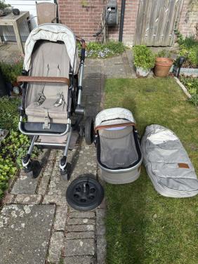 Joolz kinderwagen met reiswieg en voetenzak