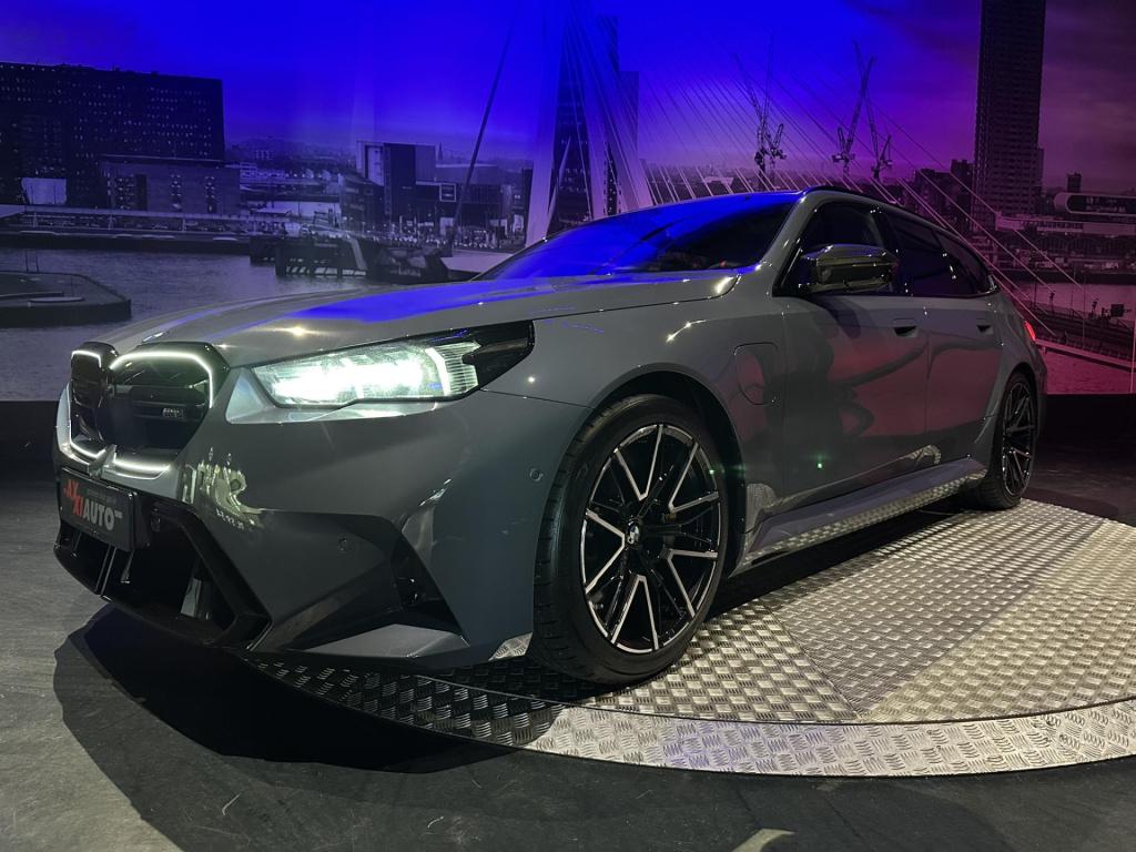 BMW M5 touring *keramisch*diverspack*comfortpack*drivass*carbon*pano*trekha