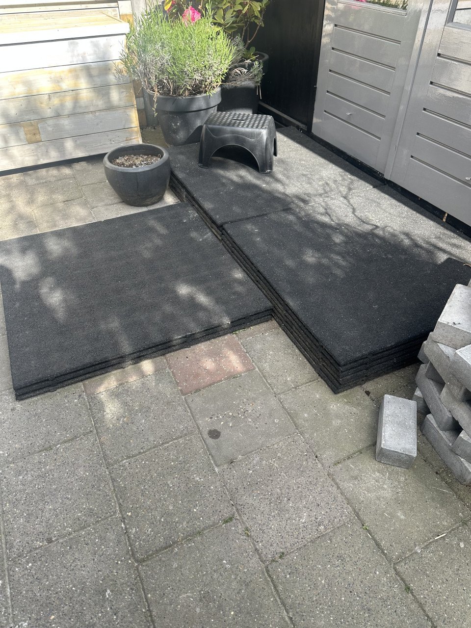 Rubberen tuintegel 100x100 15 stuks