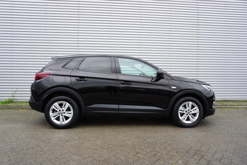 Opel Grandland X 1.2 turbo innovation climate / navi / cruise / elektr. ram