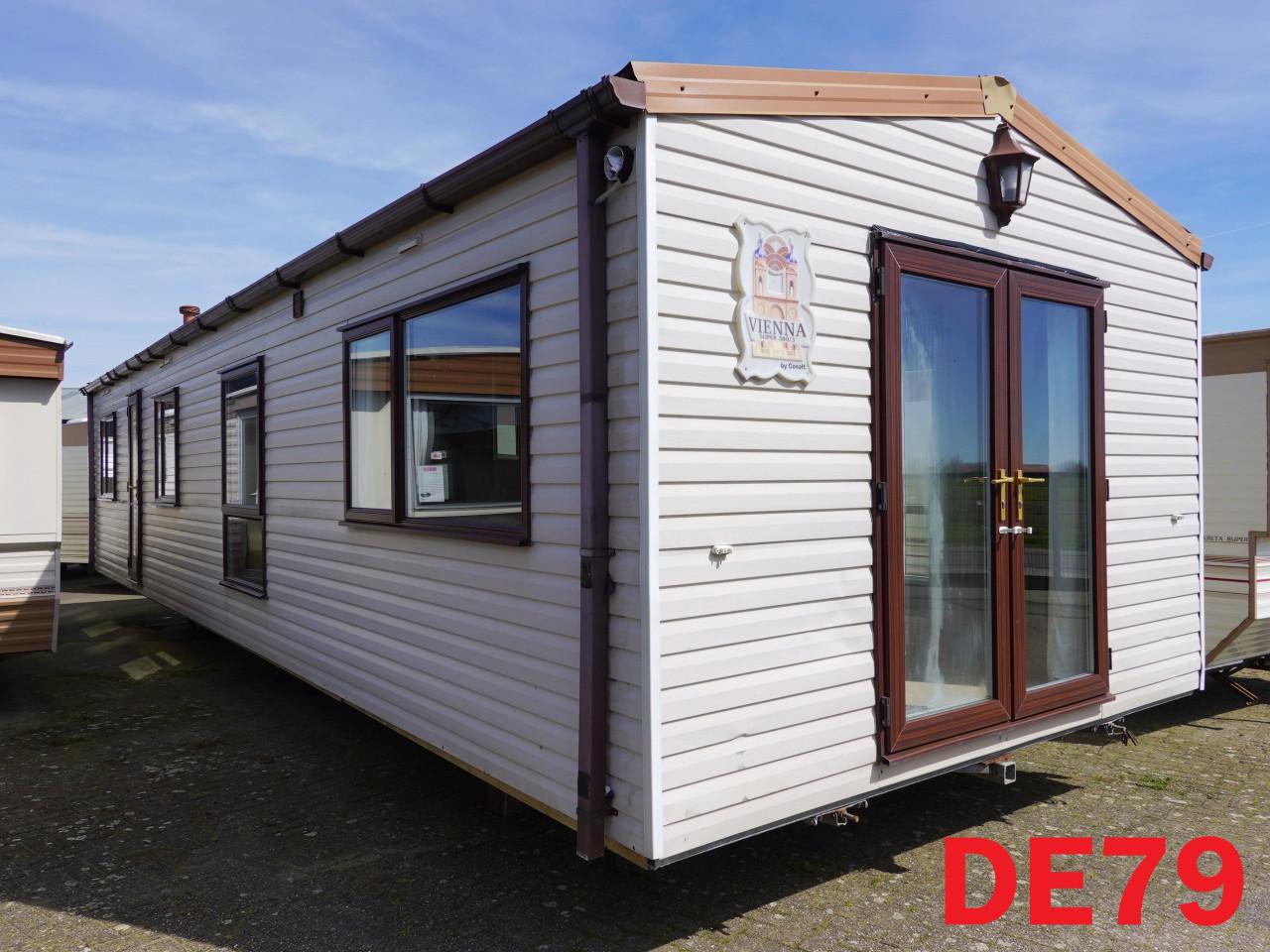 Royaal chalet met dubbel glas, openslaande deuren kopse kant, 3 slaapkamers