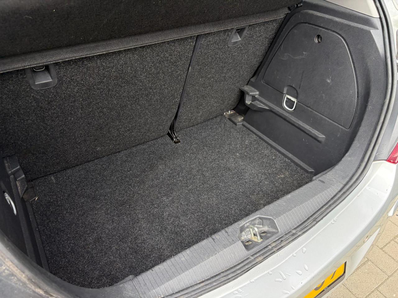 Opel Corsa 1.4-16V Cosmo
