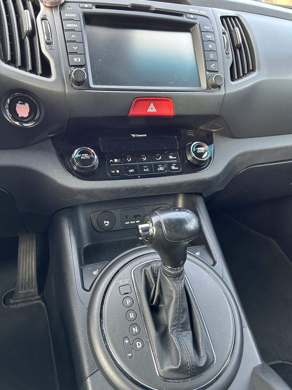 Auto kia sportage