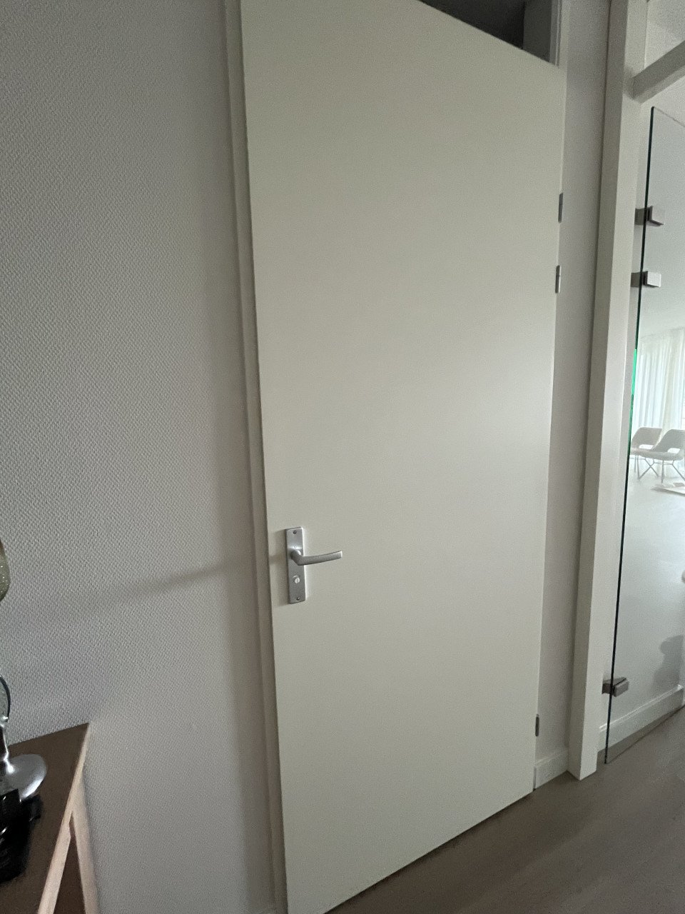 Te koop: 6 opdekdeuren met deurbeslag. .zelf demonteren en vervoeren