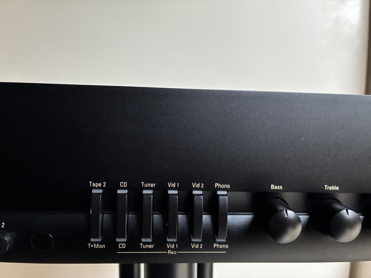 Harman Kardon HK 650 versterker.