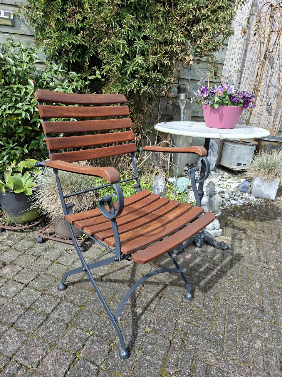 Set tuinstoelen z.g.a.n.