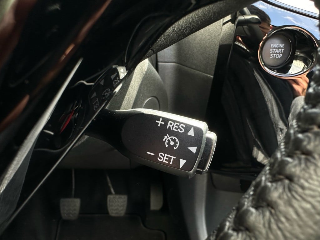 Peugeot 108 1.0 e-vti // cabrio // 13.000km! // veel opties //