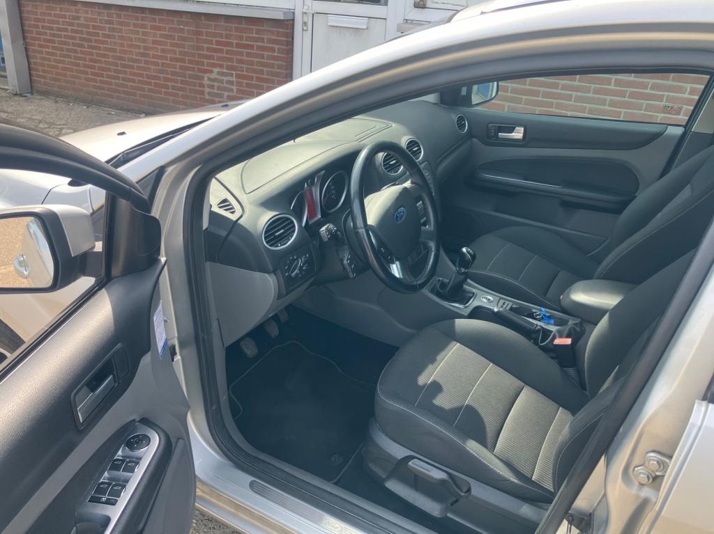 Ford Focus wagon 1.8 limited cool
