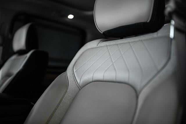 Ram 1500 4 x 4 l crew cab limited 10th anniversary l lpg l panoramadak l he