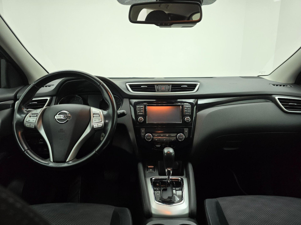 Nissan Qashqai occasion automaat | met trekhaak en parkeercamera | tweedeha