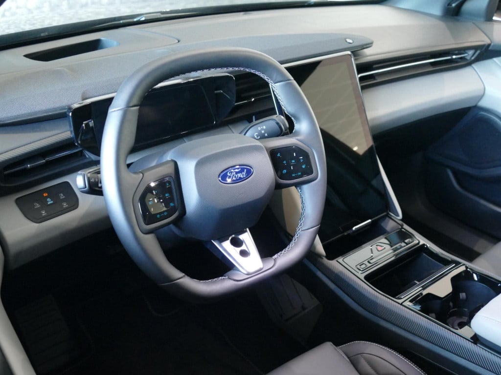 Ford Capri premium extended range awd 79 kwh | €9.800,00 voorraad voordeel!