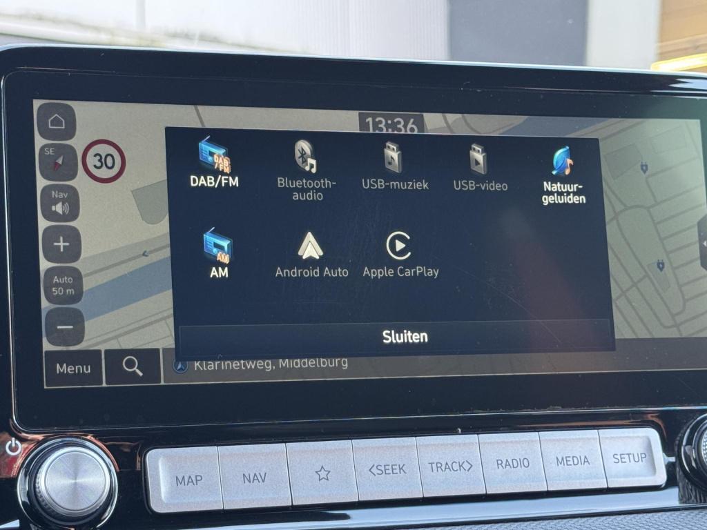 Hyundai Kona ev premium 64 kwh soh 97%, 3-fase lader nl-auto!