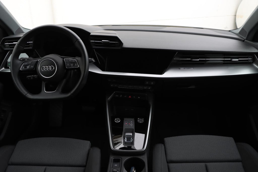 Audi A3 sportback 40 tfsi e s edition 204pk s-tronic
