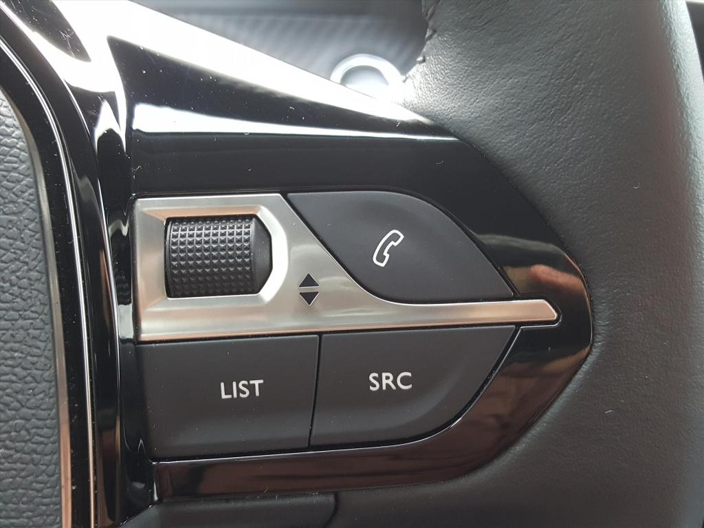 Peugeot E-2008 ev 50kwh 136pk 3-fase active apple carplay & android auto | 