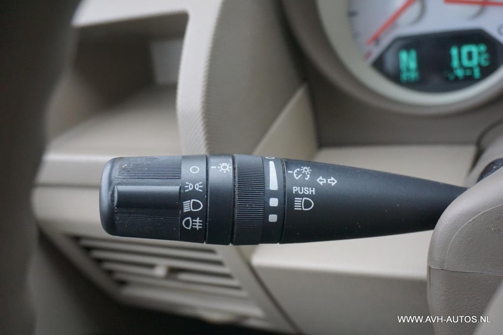 Dodge Caliber 1.8 se