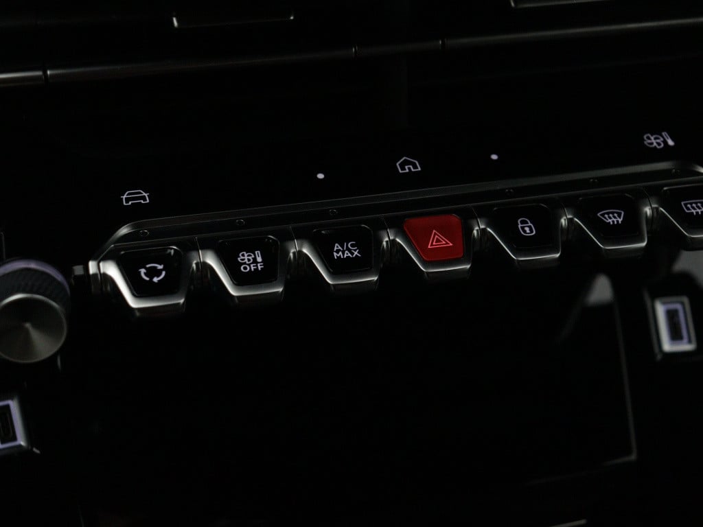 Peugeot 2008 100 pk allure | rijklaar | camera | navigatie pack |