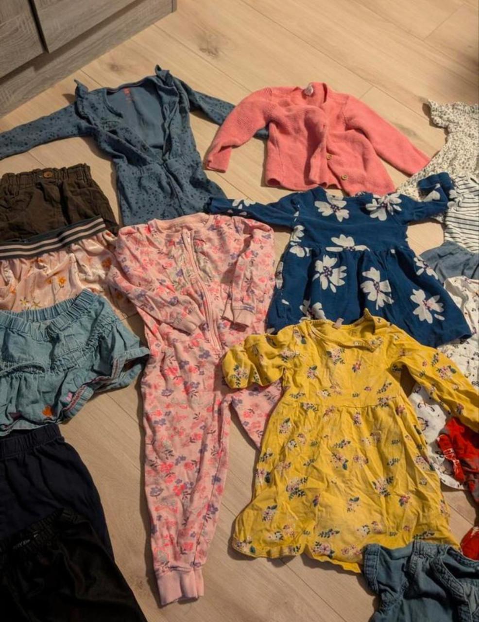 Pakket meisjes kleding maat 86