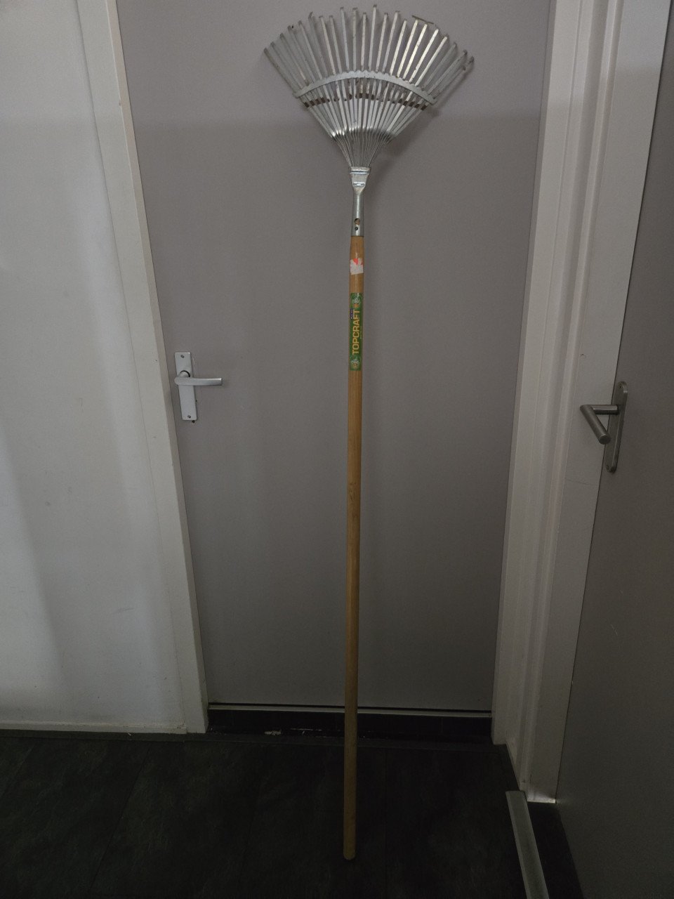Bladhark met stalen tanden, Topcraft 180cm Klein beetje roest op tanden.