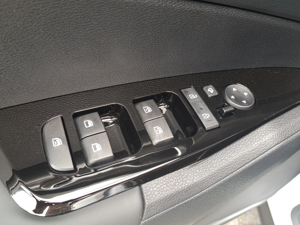 Kia Sportage phev (plug-in) dynamicline 4wd